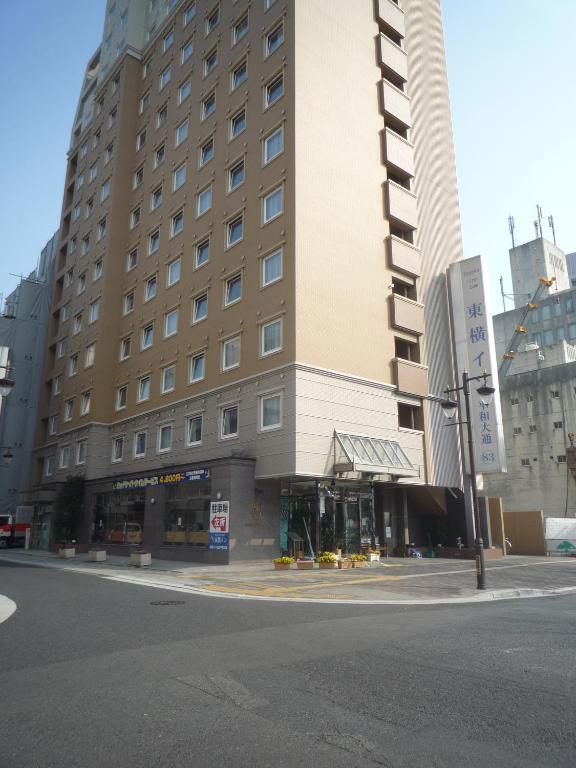 Toyoko Inn Hiroshima Heiwa-Odori Экстерьер фото