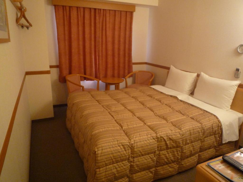Toyoko Inn Hiroshima Heiwa-Odori Номер фото