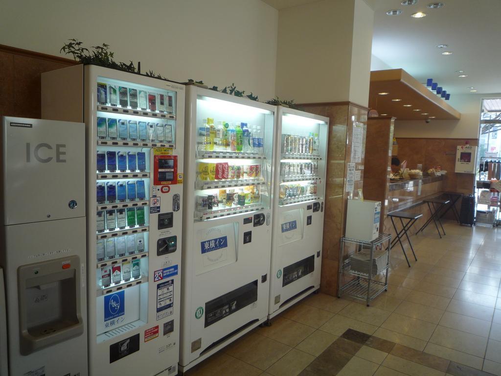 Toyoko Inn Hiroshima Heiwa-Odori Экстерьер фото