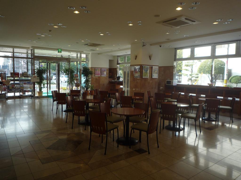 Toyoko Inn Hiroshima Heiwa-Odori Экстерьер фото