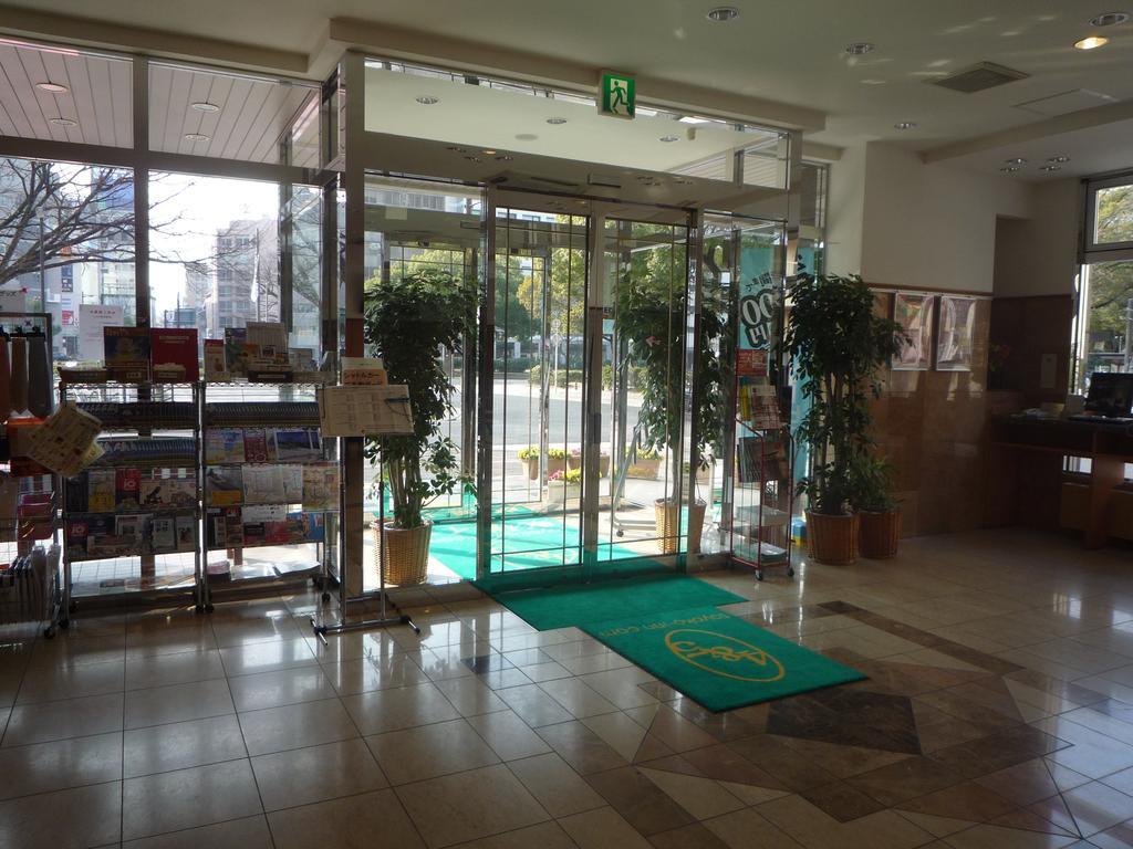 Toyoko Inn Hiroshima Heiwa-Odori Экстерьер фото